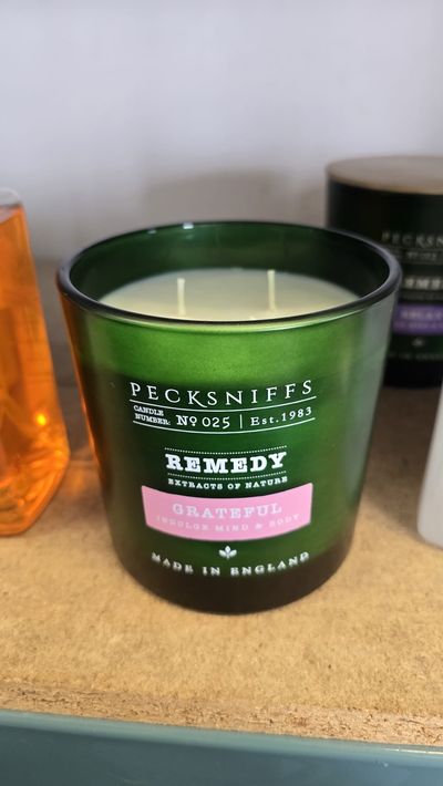 Pecksniffs Grateful Remedy Candle